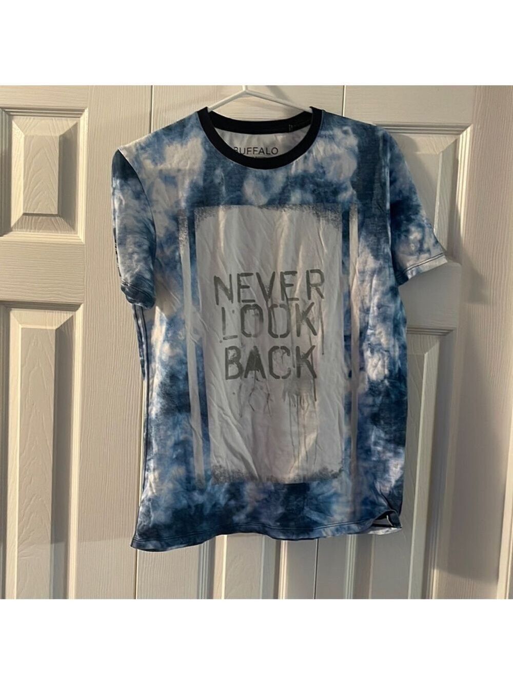 Buffalo T-shirt Size S🥰🥰